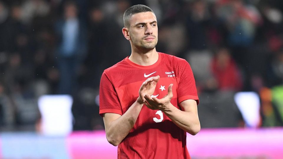 Milli futbolcu Merih Demiral’dan Filistin’e destek mesajı