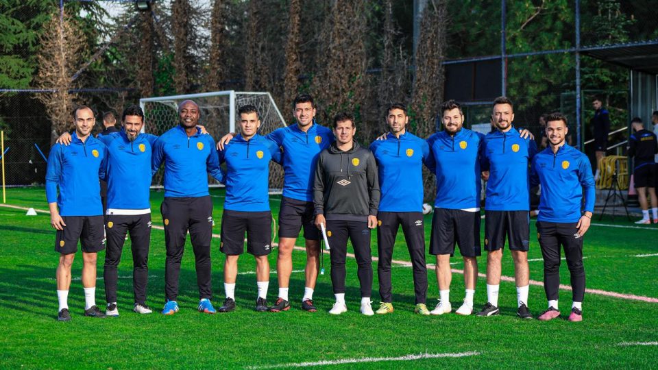 MKE Ankaragücü’nde Emre Belözoğlu’nun ekibi belli oldu