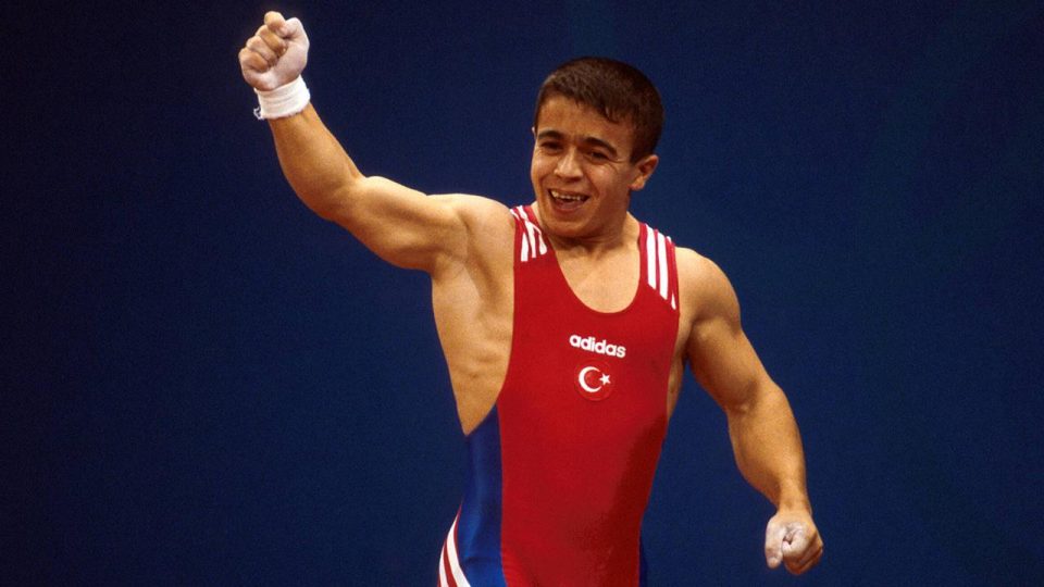 Türk halterinin “Dinamo”su Halil Mutlu