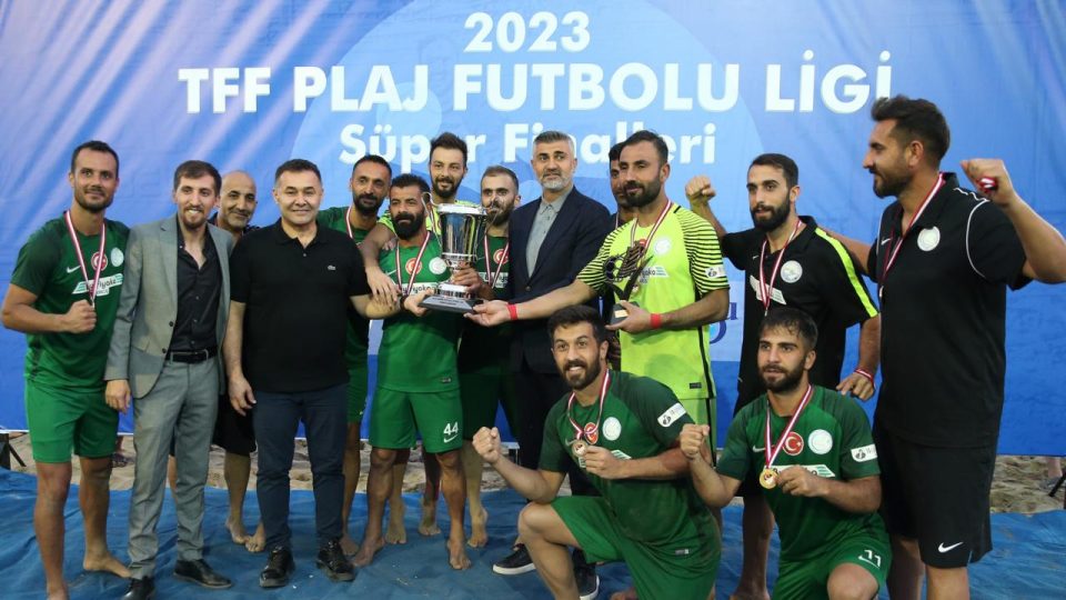 TFF Plaj Futbolu Ligi’nde şampiyon Ercişspor