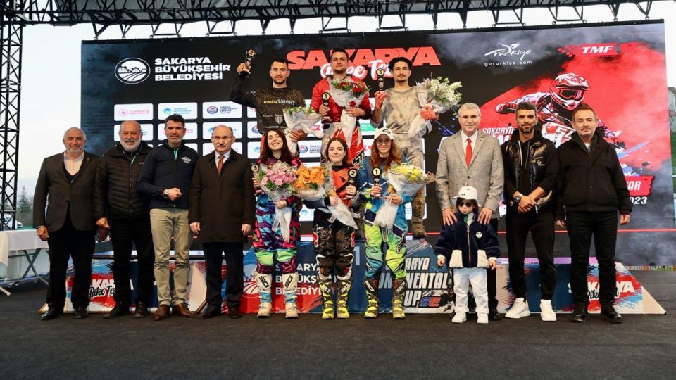 Enduro yarışları nefes kesen görüntülere sahne oldu