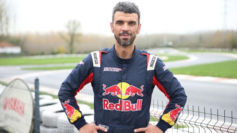 Kenan Sofuoğlu yeni sezonda milli motosikletçilerden şampiyonluk bekliyor