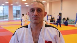 Görme engelli milli judocu Gökçe Yavuz’un hedefi Paris’te madalya kazanmak